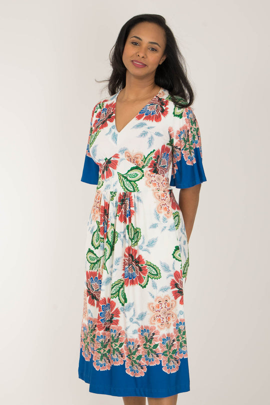 Nina bell sleeve printed short jersey dress - Blue - Mönstrad knälång klänning i trikå