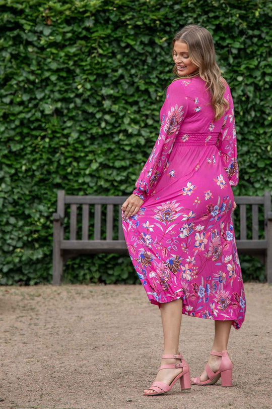 My smocked jersey midi dress - Bright pink - Mönstrad vadlång trikåklänning med smock