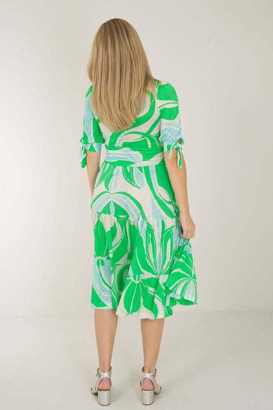 Flowy short jersey dress - Green - Mönstrad knälång trikåklänning