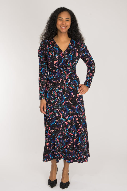 Closed wrap printed midi jersey dress - Blue-Pink - Mönstrad, vadlång klänning i stretchig trikå