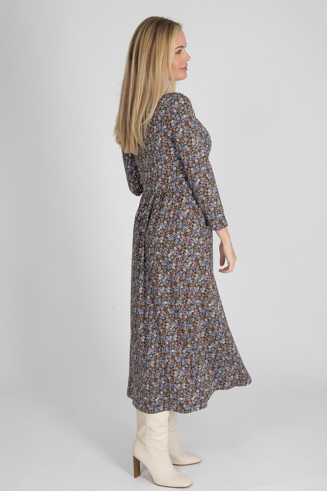 Ideal printed midi jersey dress - Brown flowers - Vadlång, mönstrad klänning i trikå