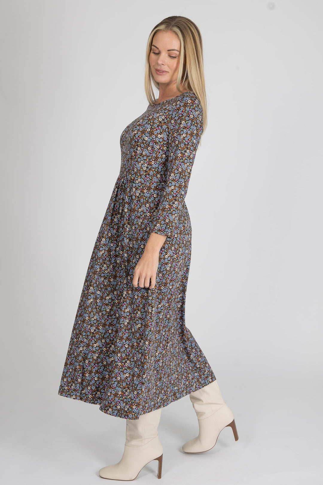 Ideal printed midi jersey dress - Brown flowers - Vadlång, mönstrad klänning i trikå