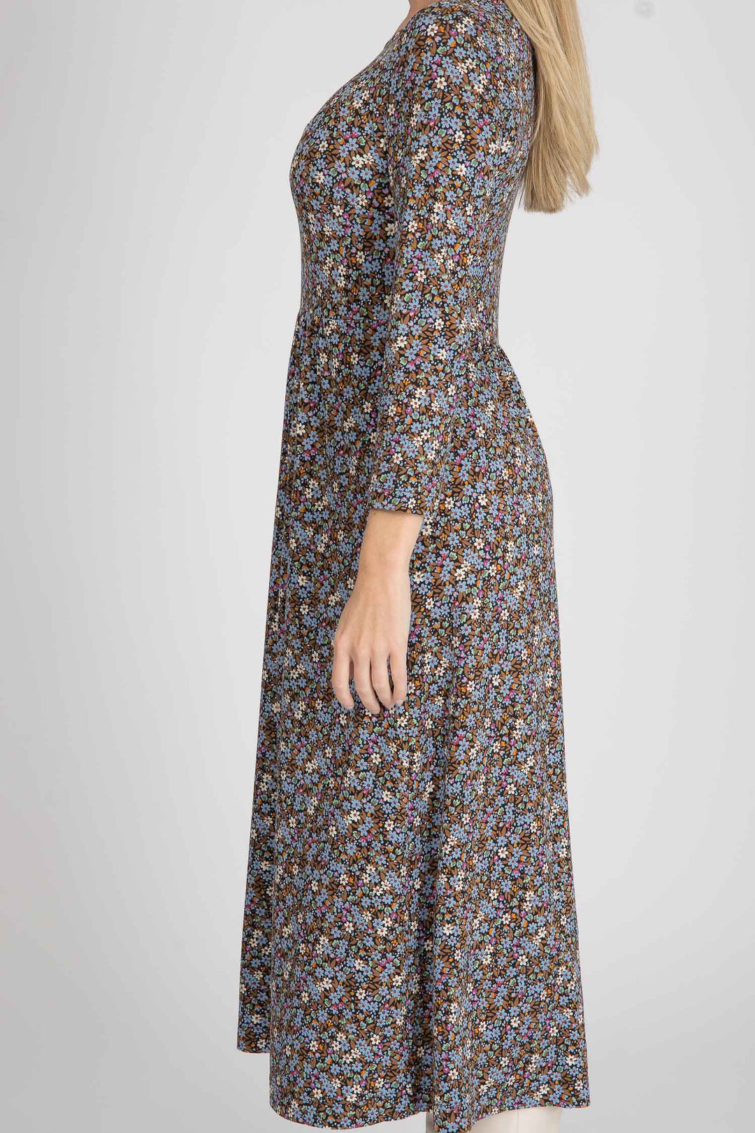 Ideal printed midi jersey dress - Brown flowers - Vadlång, mönstrad klänning i trikå