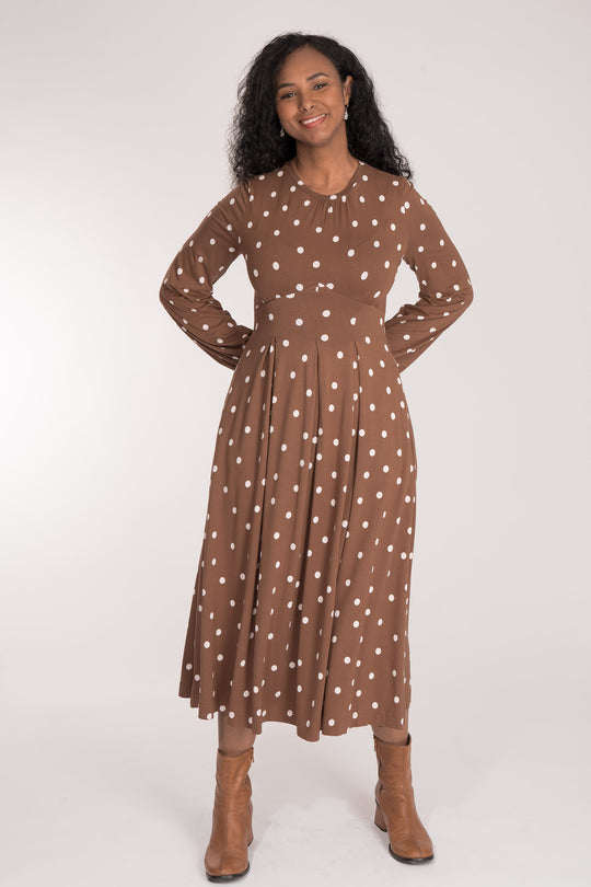 Pleated waist printed midi jersey dress - Brown dot - Mönstrad vadlång klänning i trikå