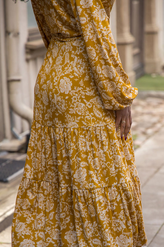 Frill printed midi wrap jersey dress - Ochre - Vadlång omlottklänning i trikå