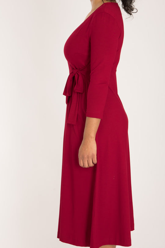 Loose fit midi wrap jersey dress - Red - Vadlång, omlottklänning i trikå