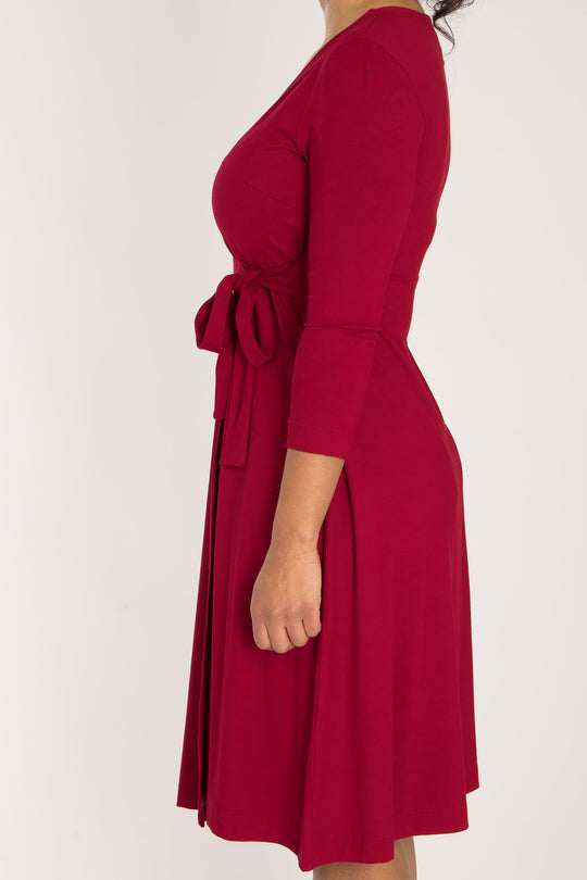 Loose fit short wrap jersey dress - Red - Knälång, omlottklänning i trikå