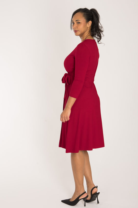 Loose fit short wrap jersey dress - Red - Knälång, omlottklänning i trikå