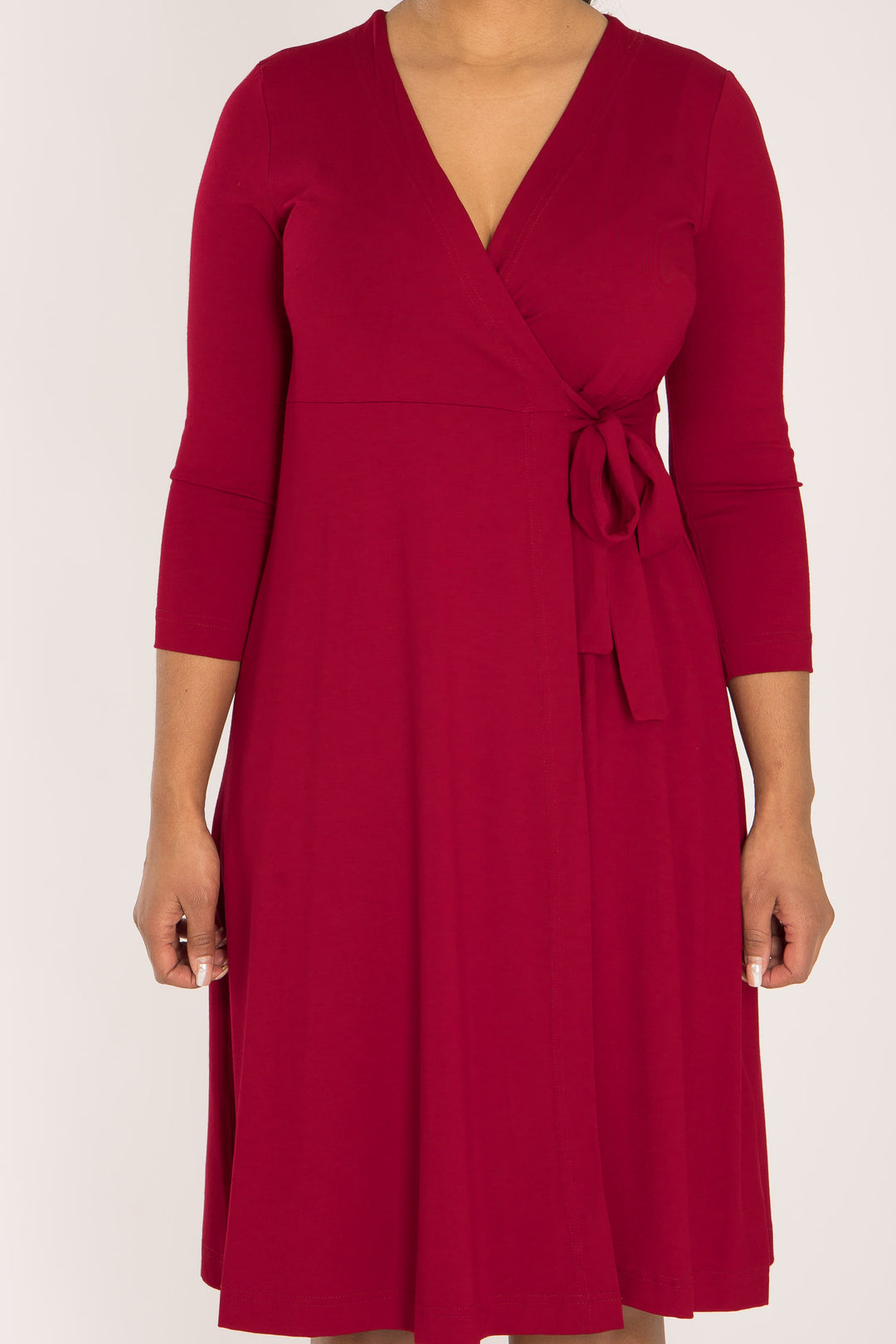 Loose fit short wrap jersey dress - Red - Knälång, omlottklänning i trikå