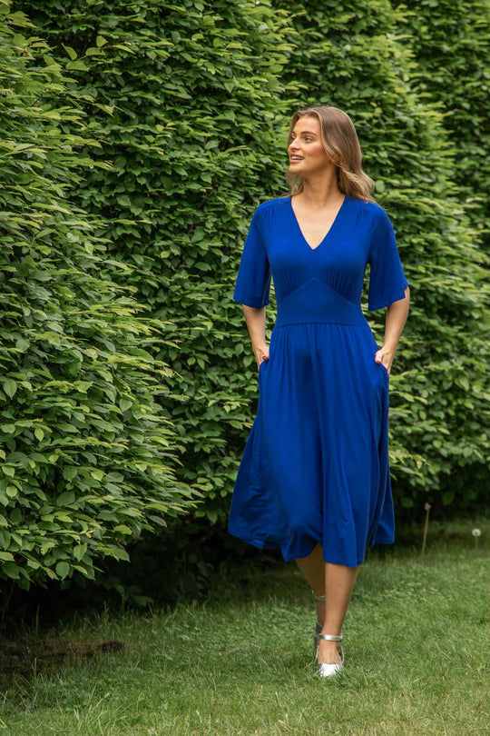 Nina jersey dress bell sleeve- Cobolt Blue - Koboltblå klänning i trikå